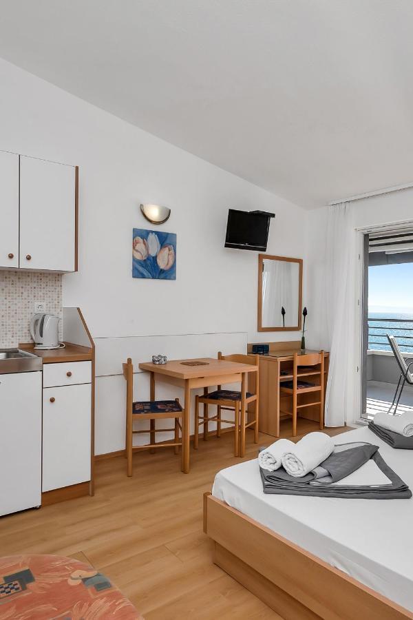 Apartments And Rooms By The Sea Baska Voda, Makarska - 2578 מראה חיצוני תמונה