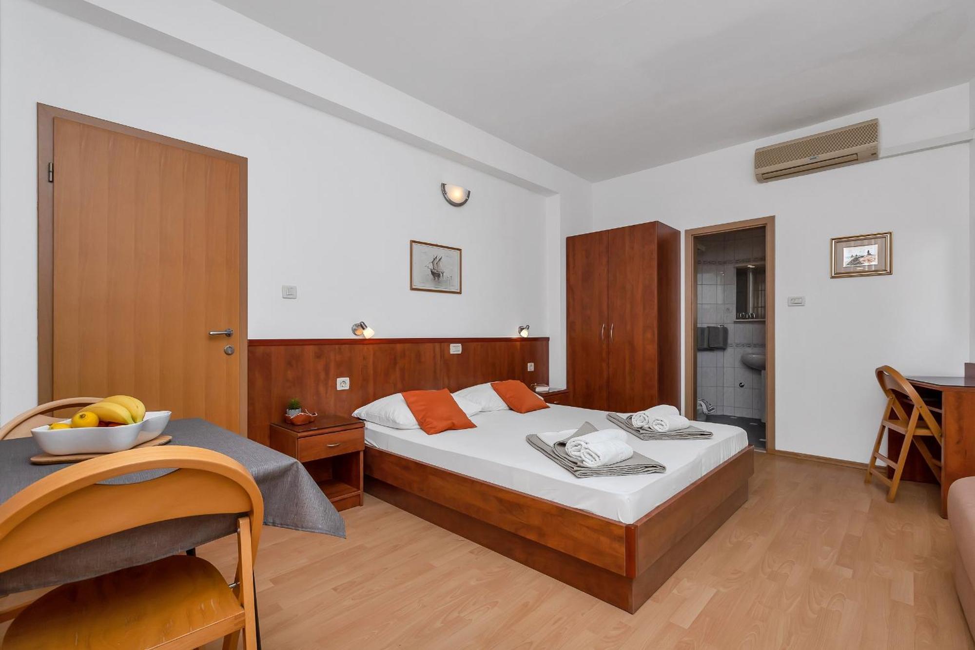 Apartments And Rooms By The Sea Baska Voda, Makarska - 2578 חדר תמונה